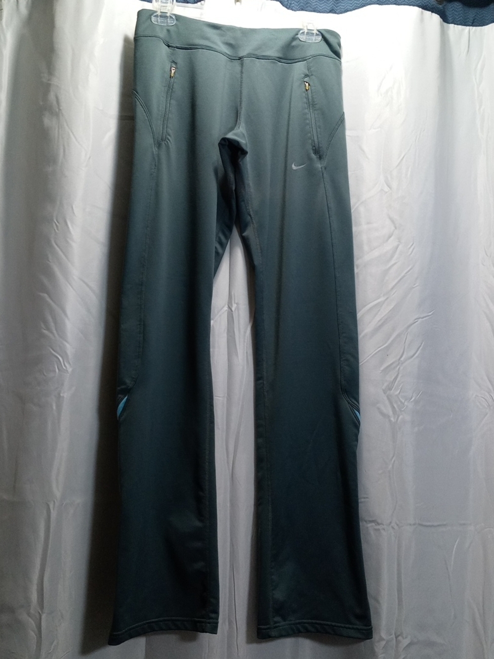 Nike Women's Gray And Blue Athletic Pants with Zip Pockets